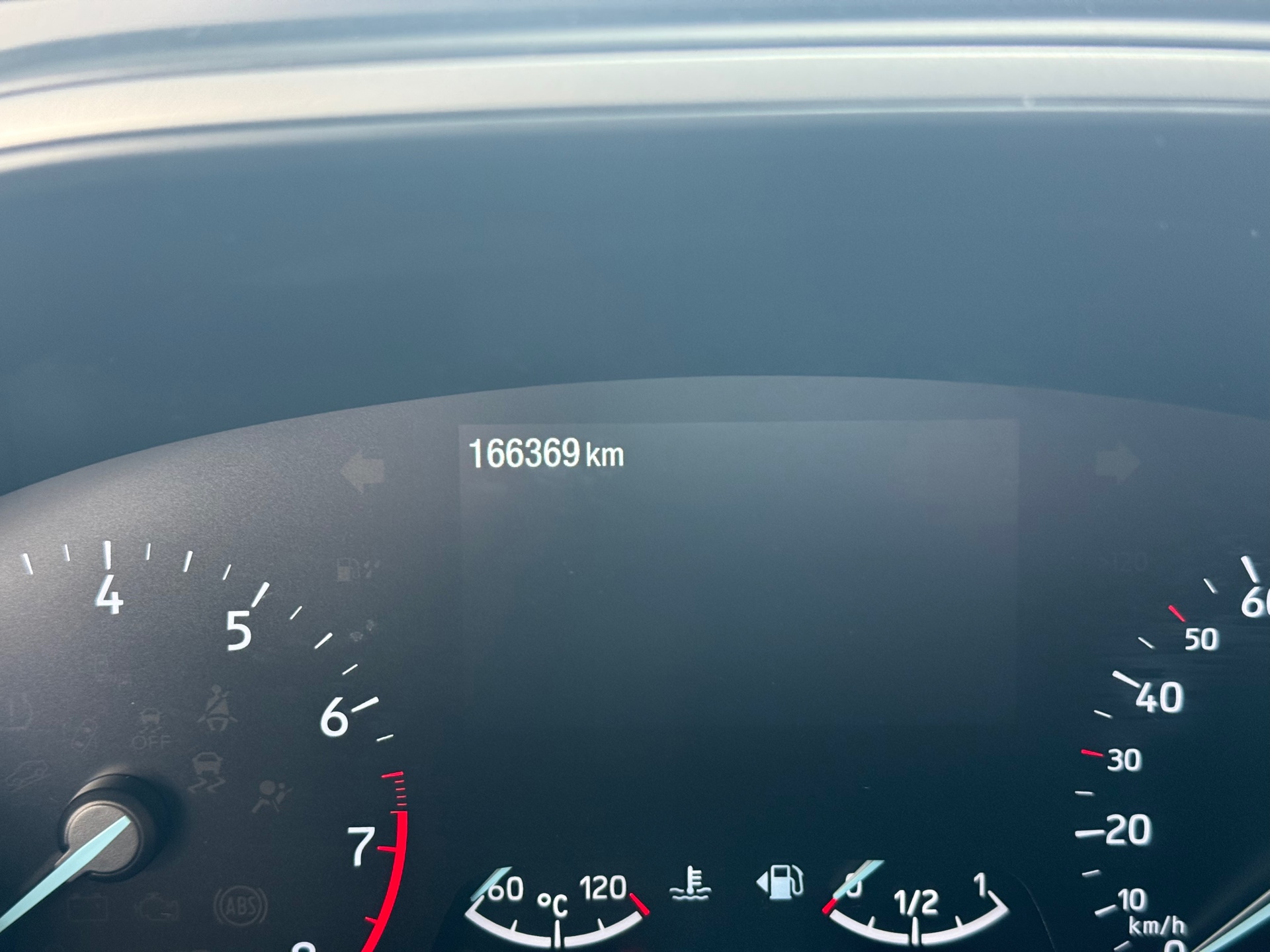 46346650-9.jpg