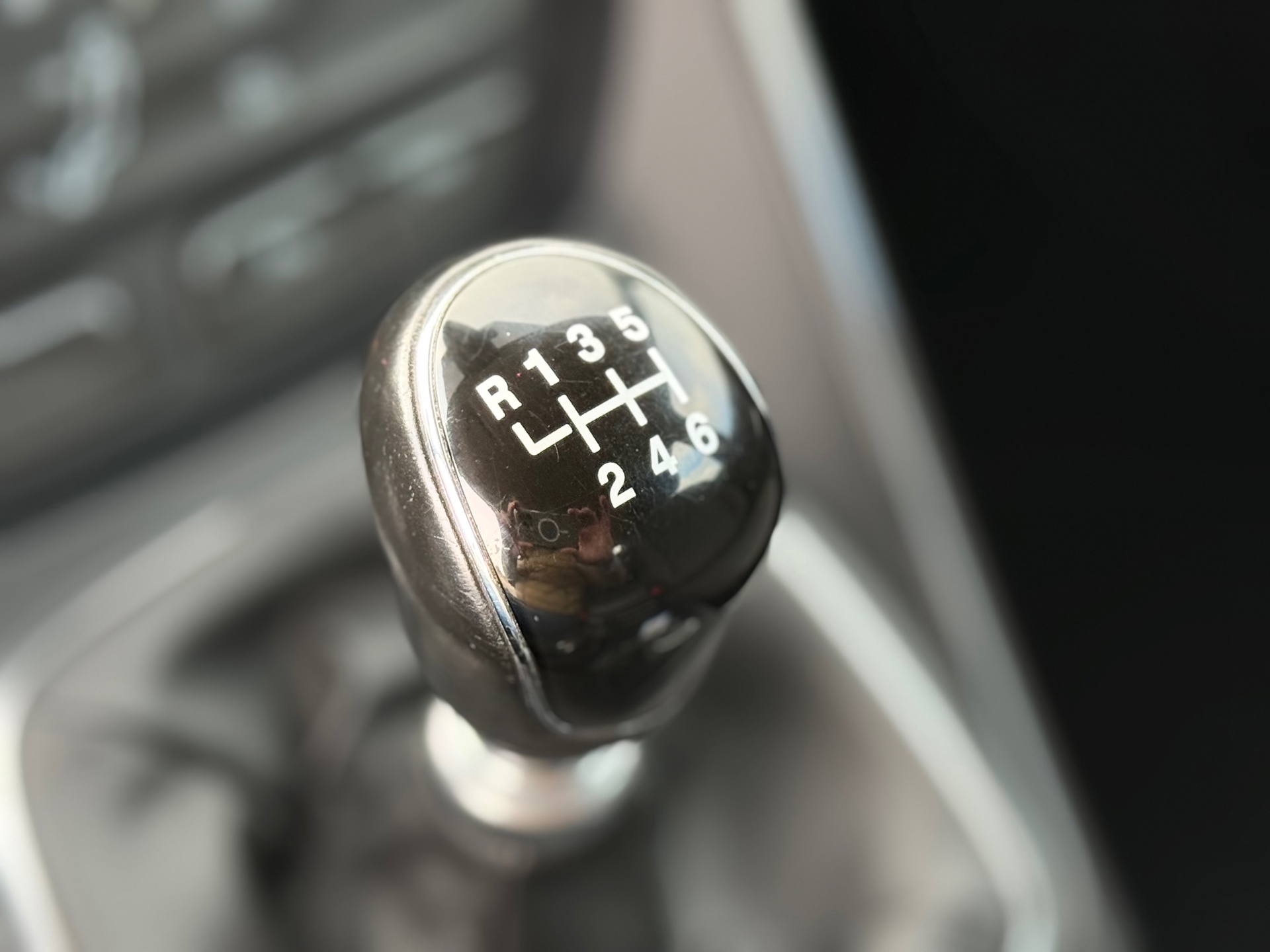 48550804-12.jpg