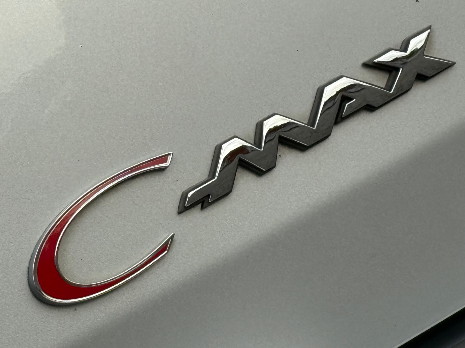 48550804-4.jpg