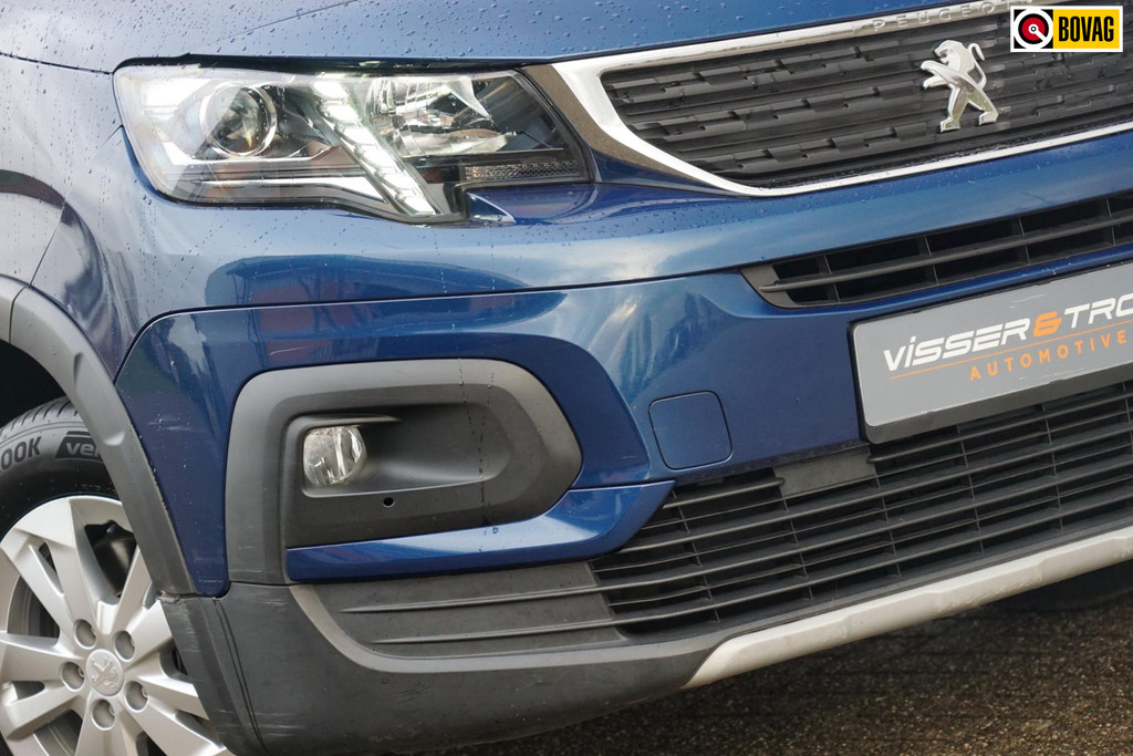 48642231