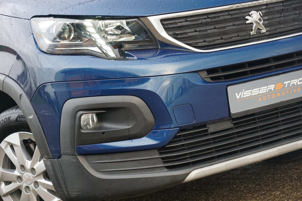 48642231