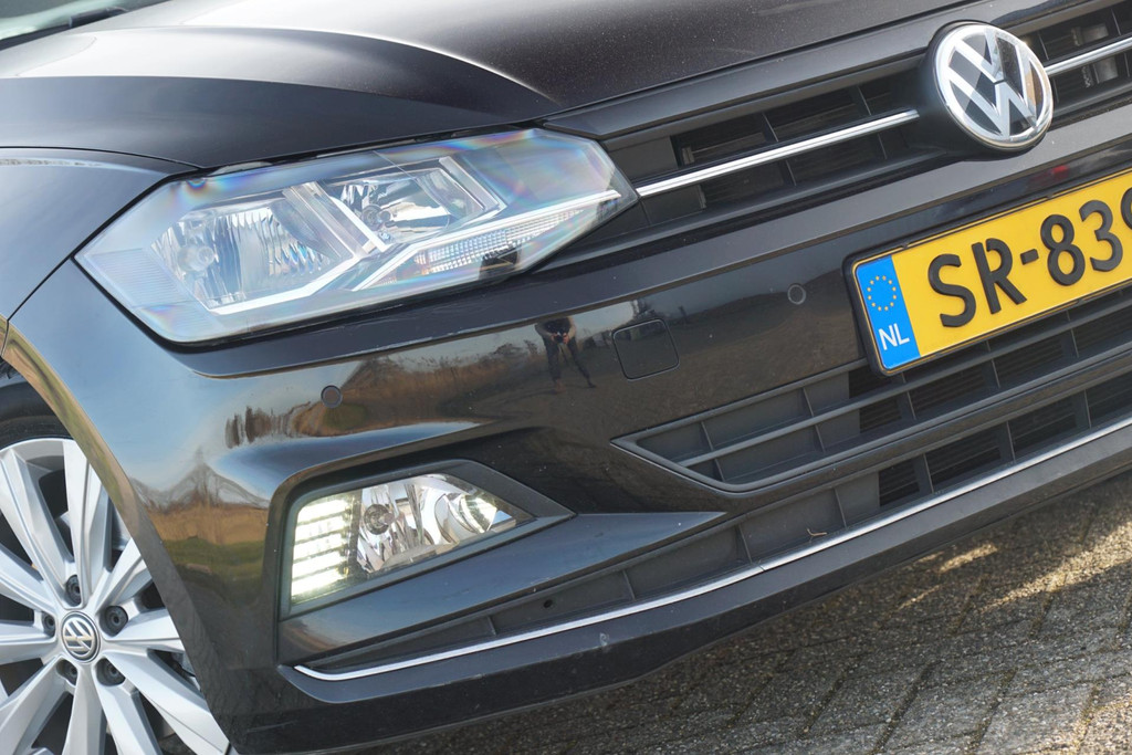 51532812
