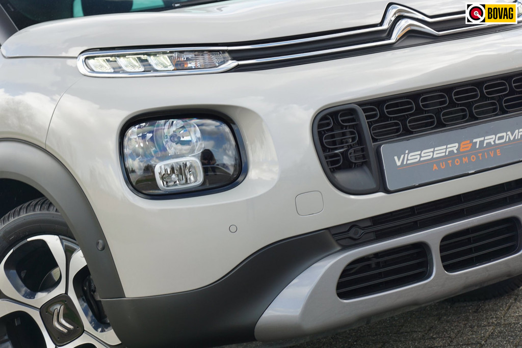 52045283