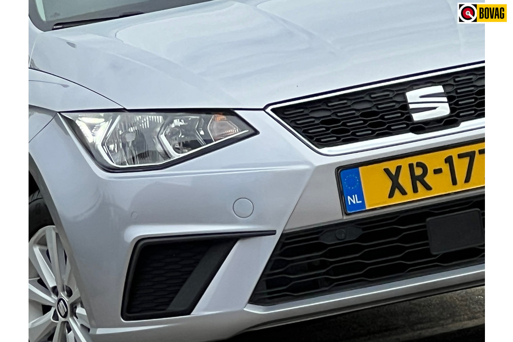 52229946