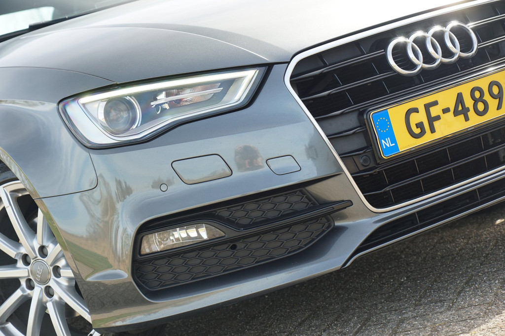 52671772