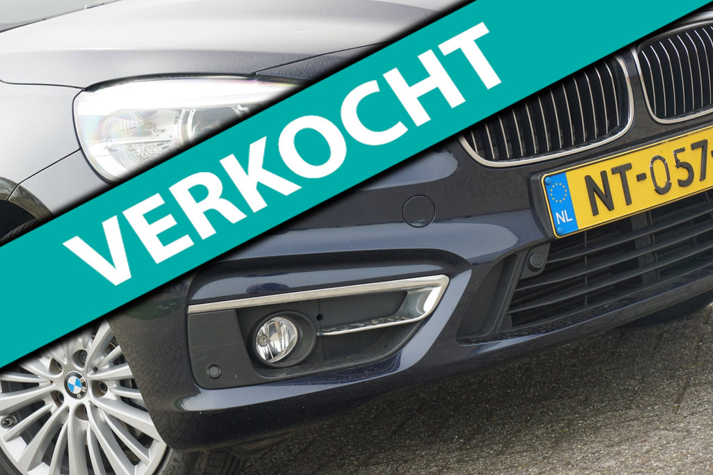 52828233