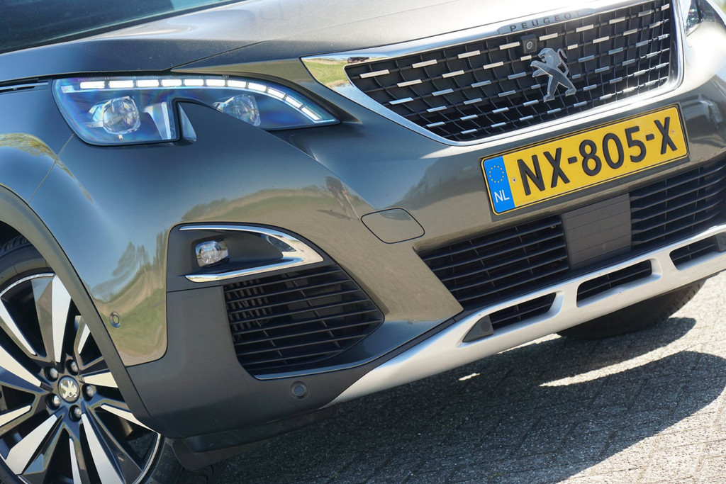 53210119