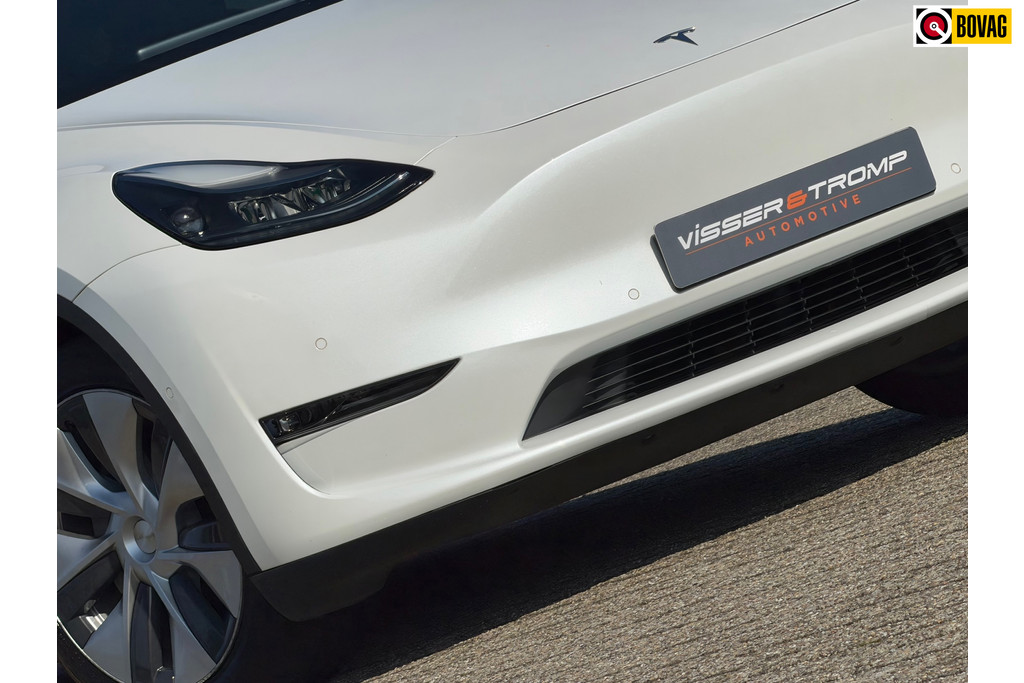 57043706